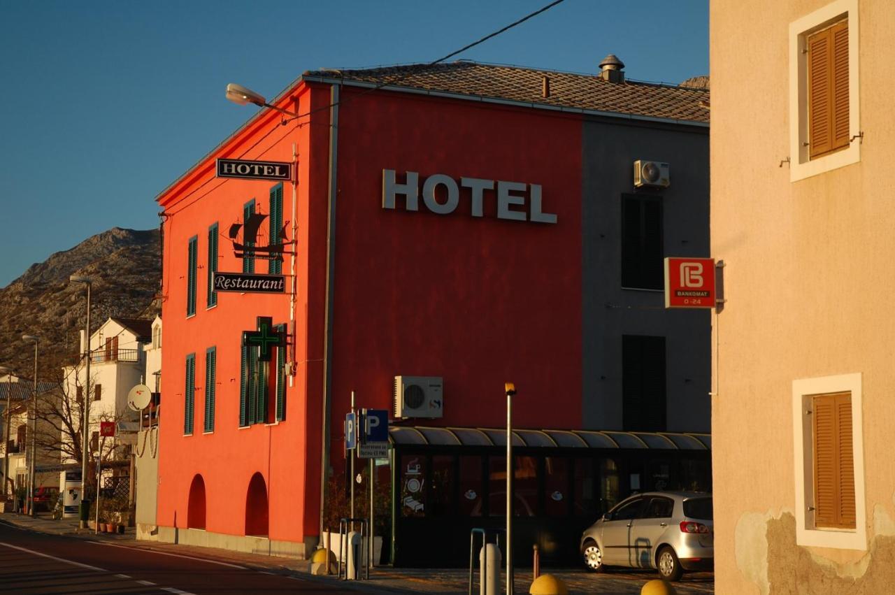 Hotel Palace Vrkljan Karlobag Kültér fotó