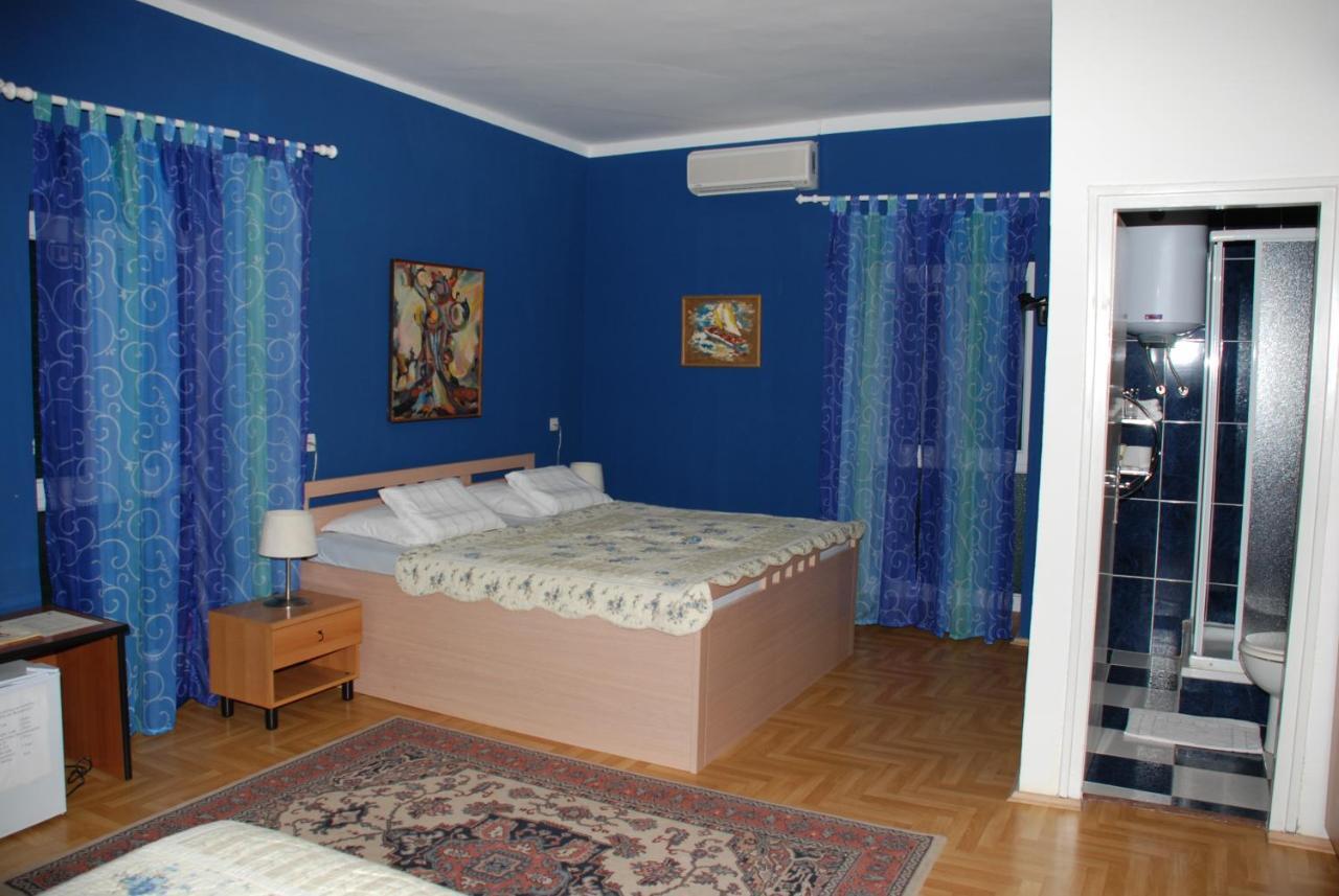 Hotel Palace Vrkljan Karlobag Szoba fotó